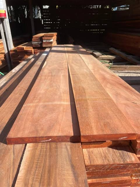 Tablas de madera curupay